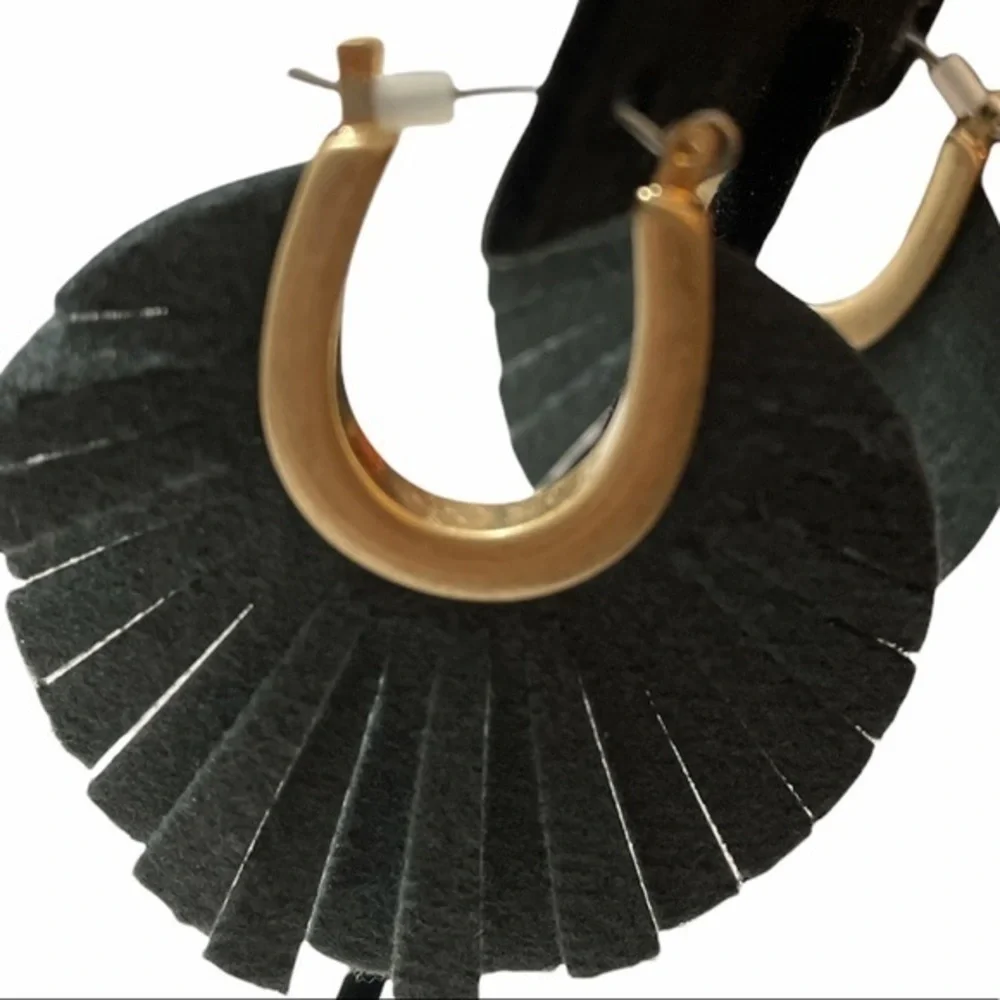 Massini Boho Chic Faux Leather Gray Black Gold tone Fork closure earrings